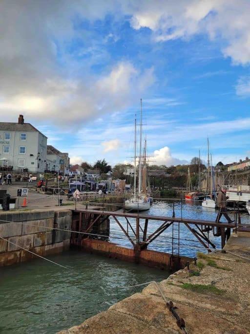 Hotel Stunning Yacht Sea Lion in Charlestown Harbour, Cornwall Exterior foto