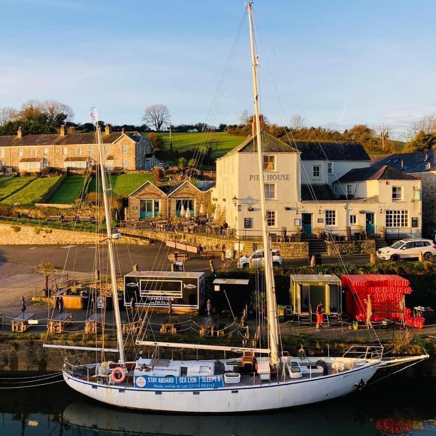 Hotel Stunning Yacht Sea Lion in Charlestown Harbour, Cornwall Exterior foto